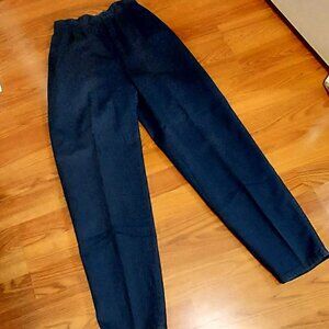 I. Magnin  Triangle Dark Blue Womans pleated pants  Sz 3/4 Pocket Straight Legs.